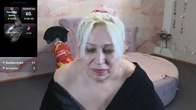 Penelope_Pinky Live XXX-chat