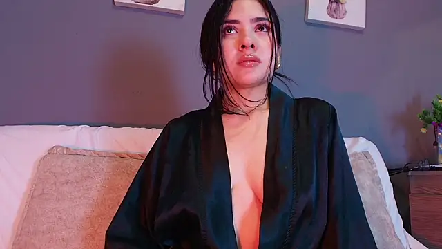 adara_johnson__'s Live XXX Chat