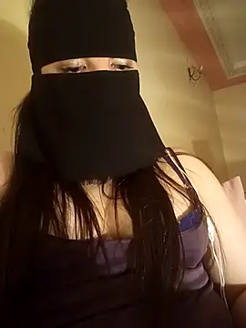 LONA-_- Adlı Modelin Canlı XXX Sohbeti