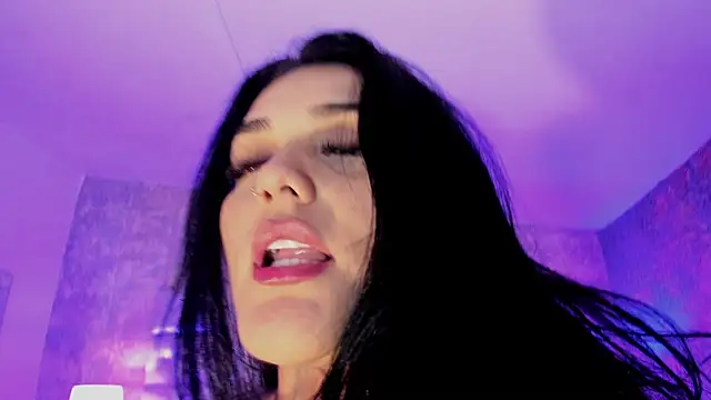 แชท XXX สดของ Maddysex_