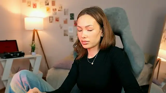 nexorine Adlı Modelin Canlı XXX Sohbeti