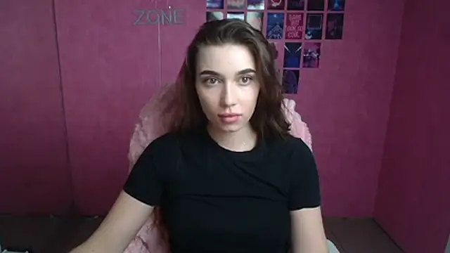 دردشة NikaMystic الجنسية المباشرة