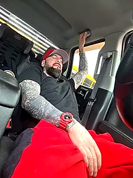 Beardedtattood: онлайн-секс-чат