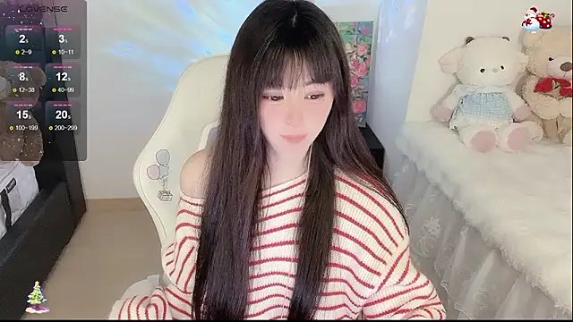 yuii-7 Chat XXX in diretta