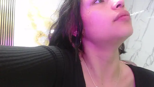 bonnie_1s' Webcam Show