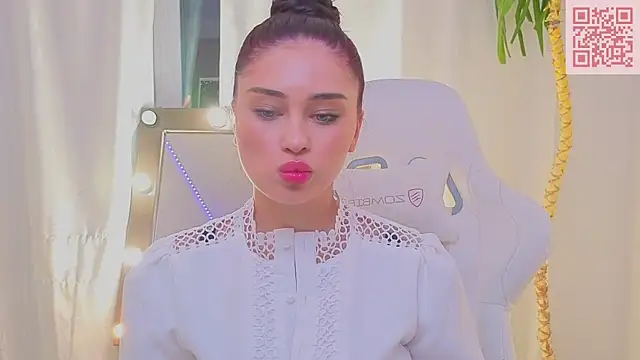 Chat XXX en directo de Sofia_Plump