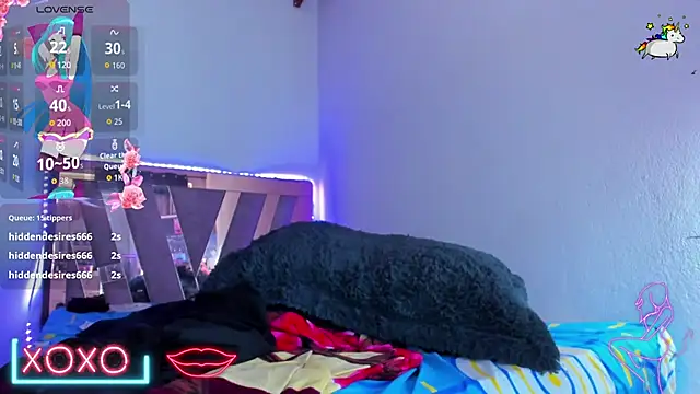 SkyeGabbyRose's Webcam Show