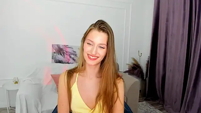 Chat +18 de NaturalBeaty ao vivo