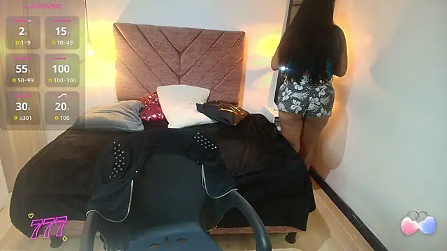 แชท XXX สดของ Keyla_Brunette_