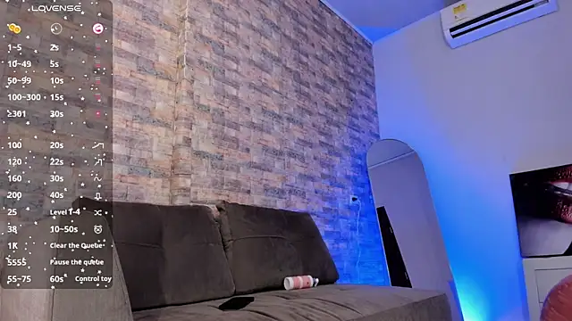 แชท XXX สดของ valen_gill