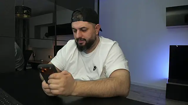 Chatroom XXX en direct de DravenPeak