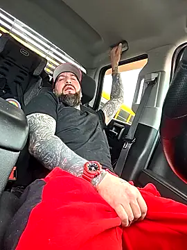 Beardedtattood Chat XXX live