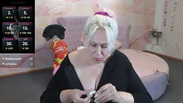 Penelope_PinkyのライブXXXチャット