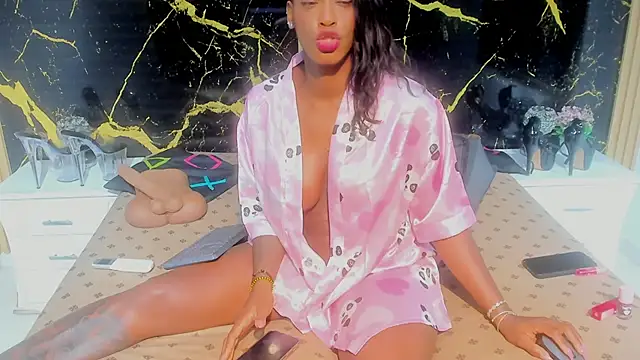 NahomyOwen's Live XXX Chat