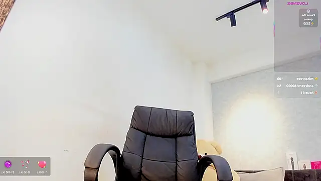 lily_cash1 Adlı Modelin Canlı XXX Sohbeti