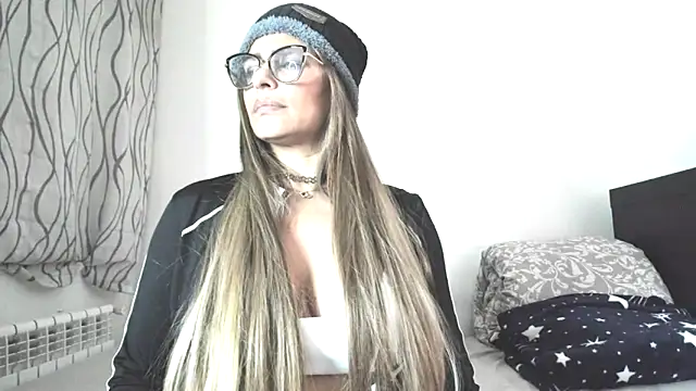 CristalDivine Chat XXX in diretta