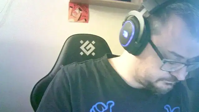 دردشة SirAbuser الجنسية المباشرة