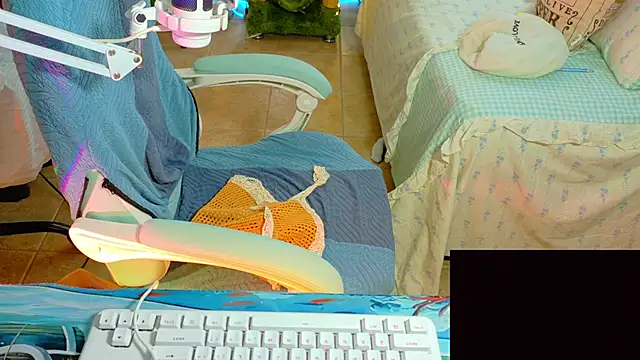 minakitsume's Live XXX Chat