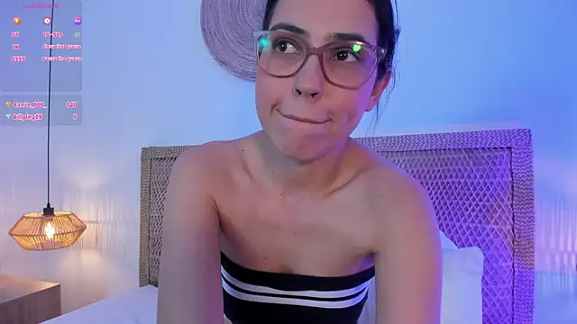 Czat XXX na żywo – desireee_