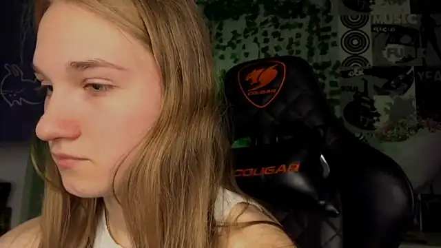 helgicuteness' Live XXX Chat