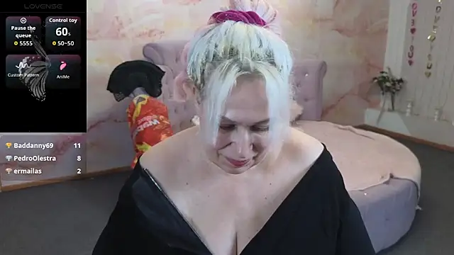 Penelope_Pinky Chat XXX live