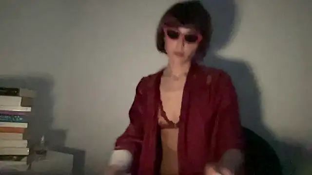 SlowVenomXX: διαδικτυακό σόου στην κάμερα