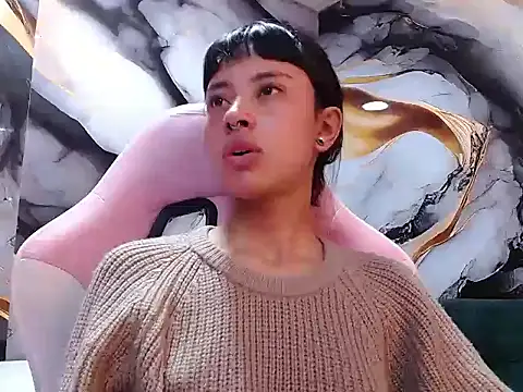 _nanah45 Adlı Modelin Canlı XXX Sohbeti