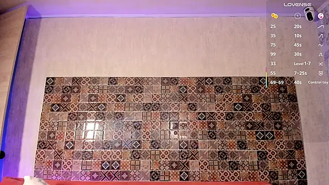 Mia_luxxx_ – Live XXX-chat