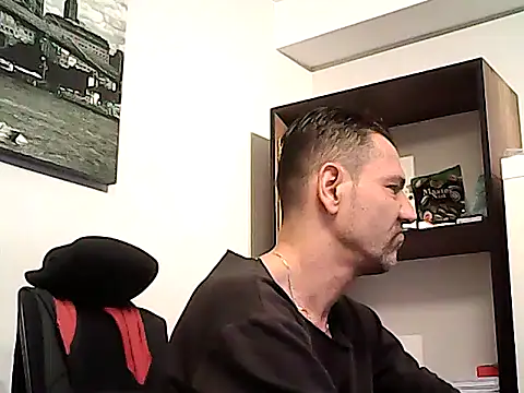 mastercharisma35 Adlı Modelin Web Kamerası Şovu