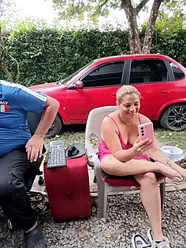 แชท XXX สดของ hotandfierylatinos2023