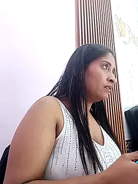 Chat +18 de CarolinaNavas33 ao vivo