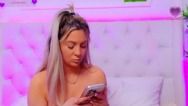 AriannaSins Live XXX Chat