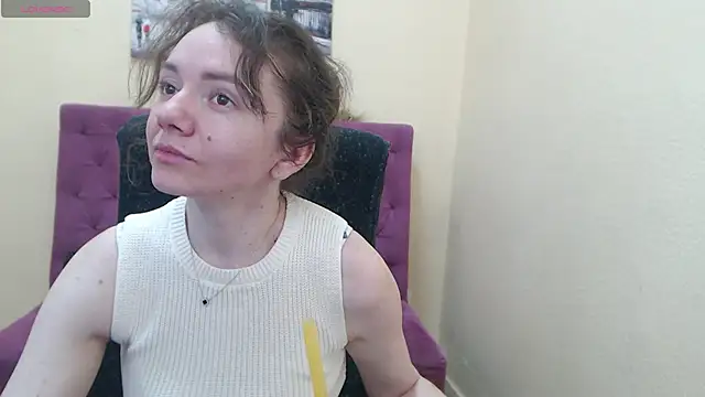 Chat +18 de MonikaSkyfull ao vivo