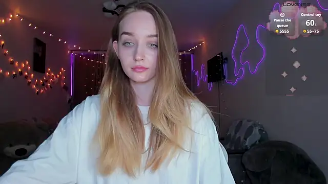 MoonDust's Live XXX Chat