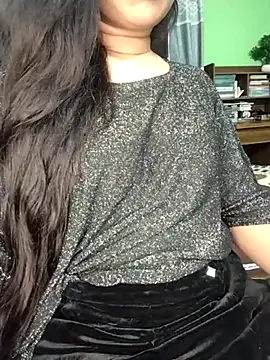 Idhika-Paul: онлайн-секс-чат