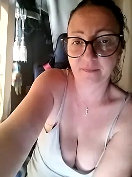 Milfa_nimfomana's Live XXX Chat