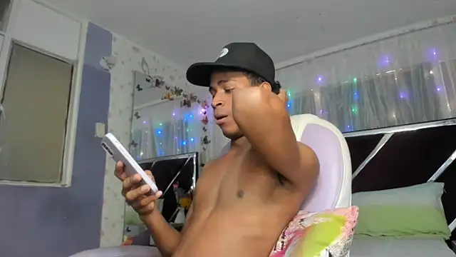 Вебкам-шоу Santy_bigcock_01