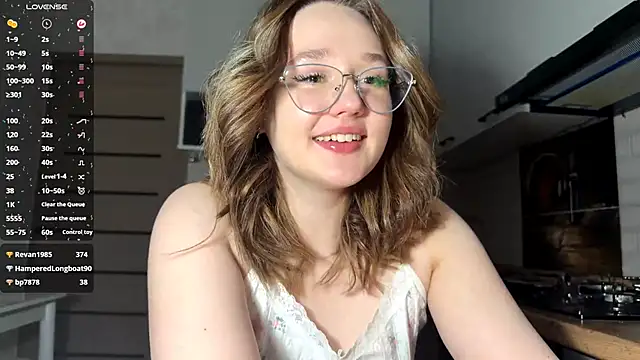 Chat XXX en directo de AinaSmith