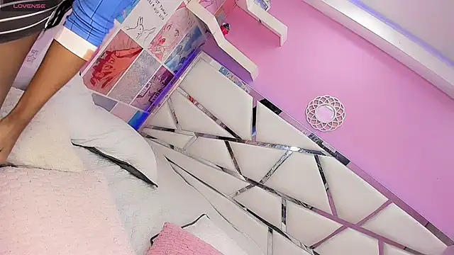 Kornylovee Webcam Show