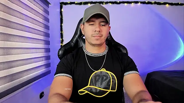 ransoj's Live XXX Chat