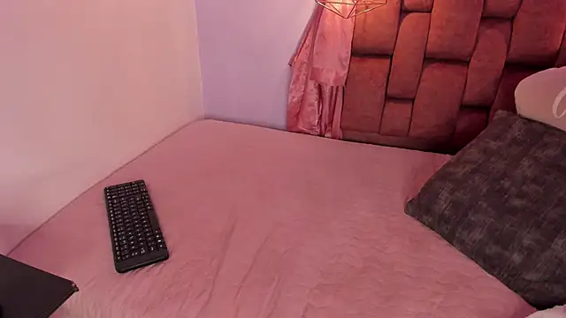 Chat XXX en directo de kristakinnky