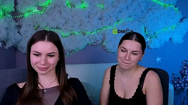 Show modela flora_ri na web-kameri