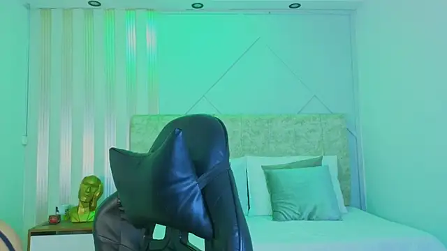 Chat XXX en directo de j_belle_