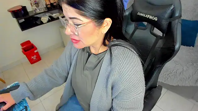 BellaFlaming's Live XXX Chat