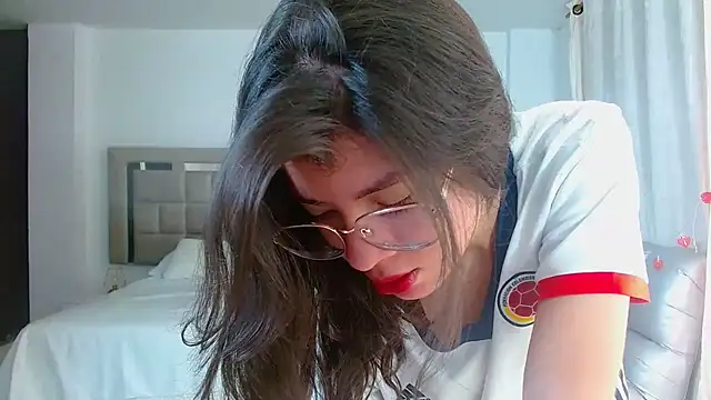 Chatroom XXX en direct de zoecruzz