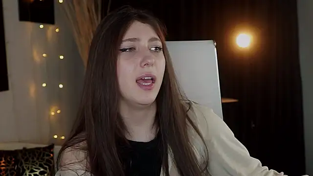 Mary_Miiller Adlı Modelin Canlı XXX Sohbeti