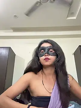 raavigirl Adlı Modelin Canlı XXX Sohbeti