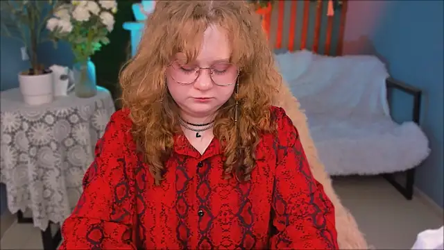 Онлайн чат XXX SaraSweetness