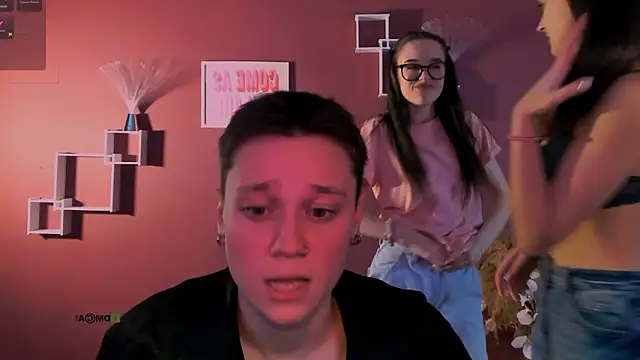 Show modela clery_abyss na web-kameri