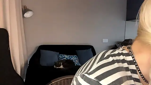 DivinaSpanski Live XXX-Chat